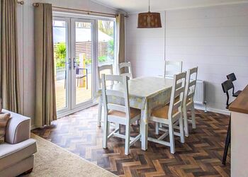 Cove Lodge 09 3 Bed Lodge with Hot Tub - Bowleaze Cove Holiday Park & Spa, Weymouth