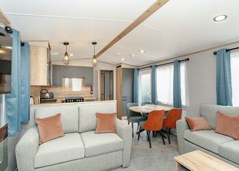 2026 Deluxe 3 Bedoom with Hot Tub - Bowleaze Cove Holiday Park & Spa, Weymouth