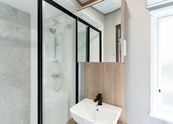 2026 Deluxe 3 Bedoom with Hot Tub - Bowleaze Cove Holiday Park & Spa, Weymouth
