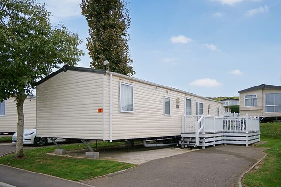 Deluxe 3 - Bowleaze Cove Holiday Park & Spa, Weymouth