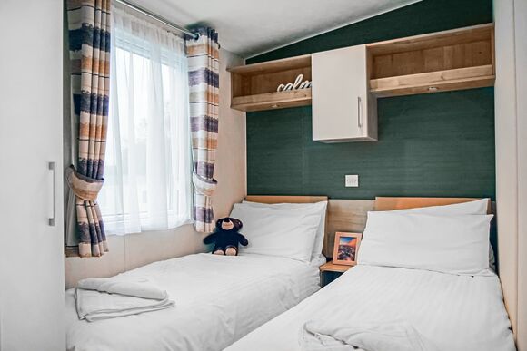 Deluxe 3 - Bowleaze Cove Holiday Park & Spa, Weymouth