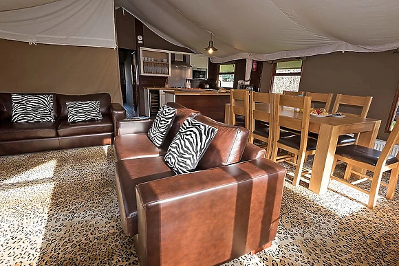 Deluxe Safari Tent 3 