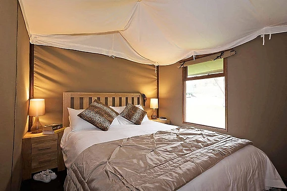 Deluxe Safari Tent 3 