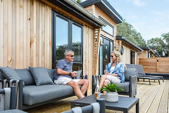 Cove Lodge 6 3 Bedroom Lodge with Hot Tub - Bowleaze Cove Holiday Park & Spa, Weymouth