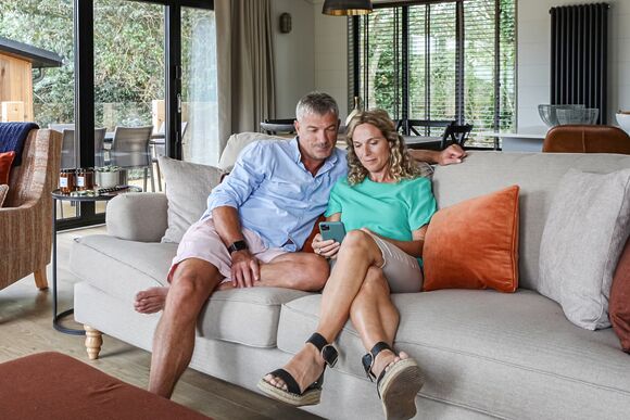 Cove Lodge 6 3 Bedroom Lodge with Hot Tub - Bowleaze Cove Holiday Park & Spa, Weymouth