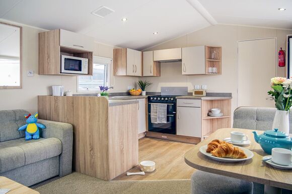 Classic 3 Bedroom (Dog Friendly) - Bowleaze Cove Holiday Park & Spa, Weymouth