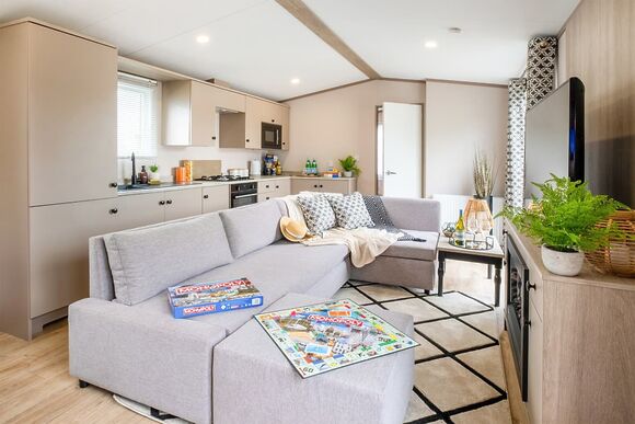 Deluxe 3 Bedroom 2023 - Bowleaze Cove Holiday Park & Spa, Weymouth