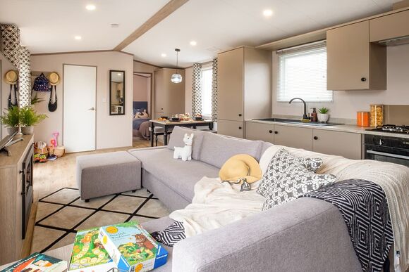 Deluxe 3 Bedroom 2023 - Bowleaze Cove Holiday Park & Spa, Weymouth