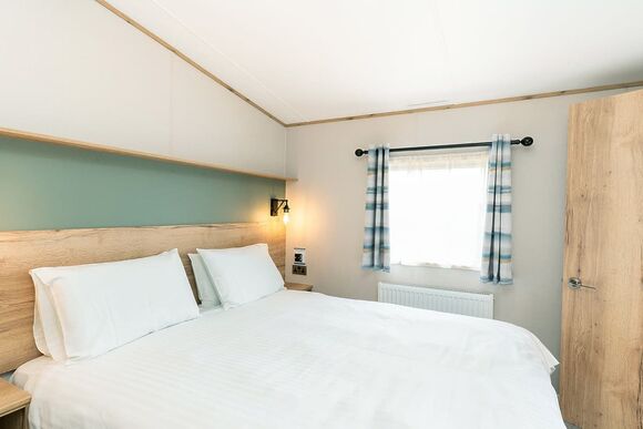 2026 Classic 3 Bedroom - Bowleaze Cove Holiday Park & Spa, Weymouth