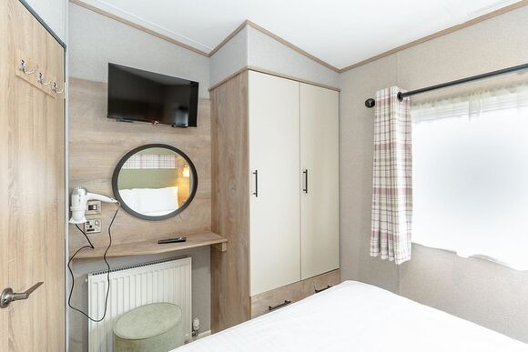 2026 Superior 3 bedroom - Bowleaze Cove Holiday Park & Spa, Weymouth