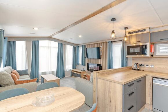 2026 Deluxe 2 Bedroom Dog Friendly - Bowleaze Cove Holiday Park & Spa, Weymouth