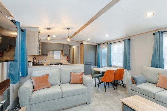 2026 Deluxe 2 Bedroom Dog Friendly - Bowleaze Cove Holiday Park & Spa, Weymouth