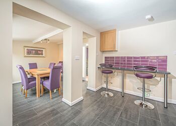 3 Bed Widemouth Farmhouse - Widemouth Bay Caravan Park, Widemouth Bay, Bude