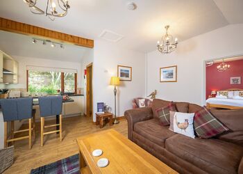 Glenmorangie Highland Lodges - Wildside Highland Lodges at Loch Ness, Whitebridge, Nr Loch Ness