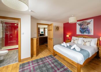 Tomatin Highland Lodges - Wildside Highland Lodges at Loch Ness, Whitebridge, Nr Loch Ness