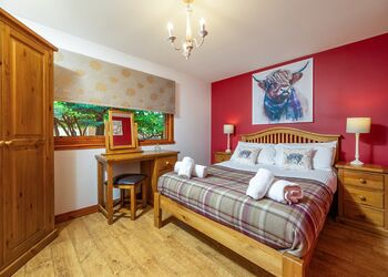 Wildcat Highland Retreat - Wildside Highland Lodges at Loch Ness, Whitebridge, Nr Loch Ness