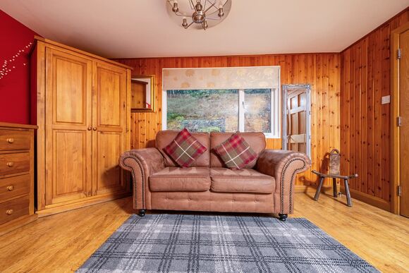 Otter River View Lodge - Wildside Highland Lodges at Loch Ness, Whitebridge, Nr Loch Ness