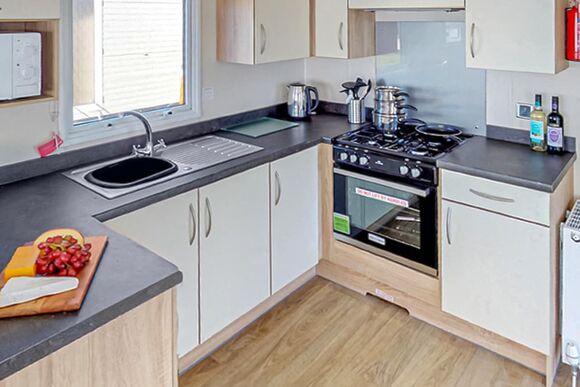 Silver  2 Caravan sleeps 4 - Winchelsea Sands, Rye