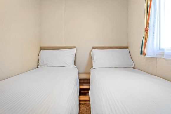 Silver  2 Caravan sleeps 4 - Winchelsea Sands, Rye