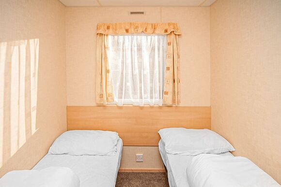 *Silver  3 Caravan - Winchelsea Sands, Rye