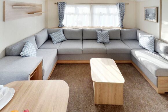 Gold  3 Pet Friendly Caravan with Decking - Winchelsea Sands, Rye