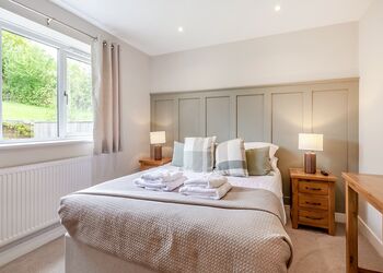 Millstone - Windmill Retreat & Spa, Glastonbury