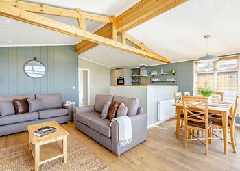 Oak View Lodge - Windmill Retreat & Spa, Glastonbury