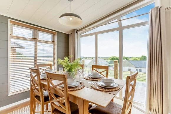 Hazel View Lodge - Windmill Retreat & Spa, Glastonbury