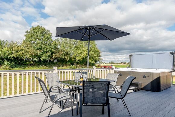 Heron - Winston Farm Lodges, Tetchill