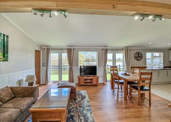 Moorhen Lodge - Willow Lakes Lodges, Ashby cum Fenby