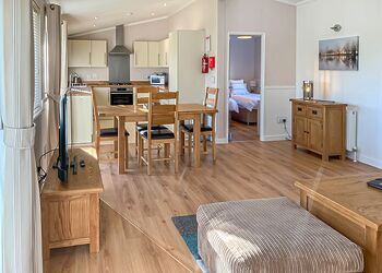 Robin Lodge - Willow Lakes Lodges, Ashby cum Fenby
