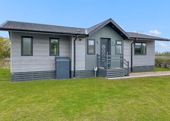 Kite Deluxe Lodge - Willow Lakes Lodges, Ashby cum Fenby