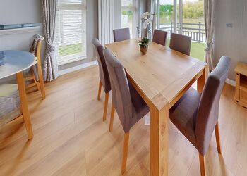 Woodpecker Deluxe Lodge - Willow Lakes Lodges, Ashby cum Fenby