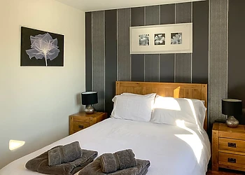 Swan Lodge