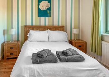 Swan Lodge - Willow Lakes Lodges, Ashby cum Fenby