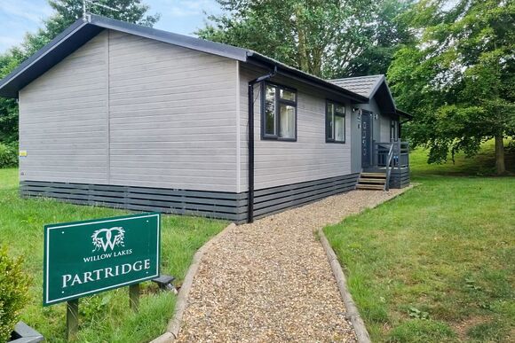 Partridge Lodge - Willow Lakes Lodges, Ashby cum Fenby