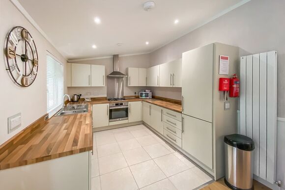 Pheasant Lodge - Willow Lakes Lodges, Ashby cum Fenby