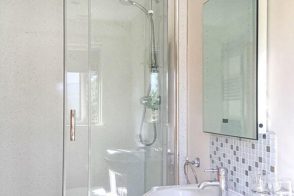 Swift Lodge - Willow Lakes Lodges, Ashby cum Fenby