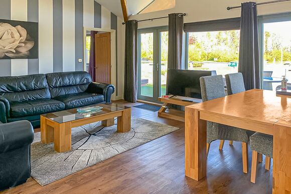 Teal Lodge - Willow Lakes Lodges, Ashby cum Fenby