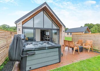 Captain Cook - Wyke Lodges, Guisborough