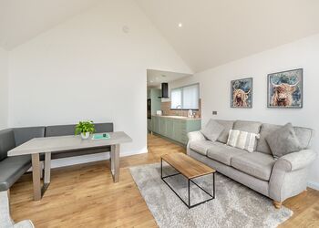 Journey&rsquo;s End - Wyke Lodges, Guisborough