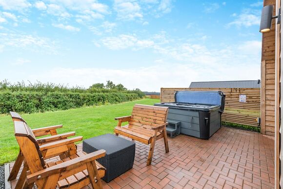 Captain Cook - Wyke Lodges, Guisborough