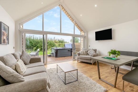 Journey&rsquo;s End - Wyke Lodges, Guisborough