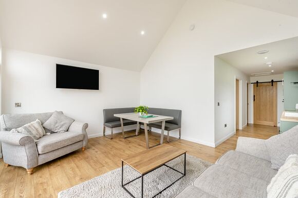 Journey&rsquo;s End - Wyke Lodges, Guisborough