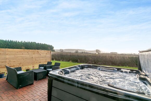 Topping View - Wyke Lodges, Guisborough