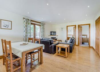 Valley View Lodge Pet - Heart of Wales Lodges, Penybont, Llandrindod Wells