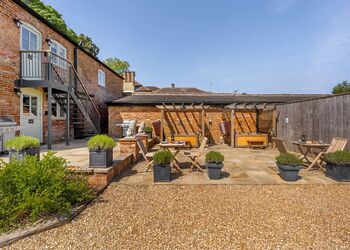 Woad Mill Barns, Boston