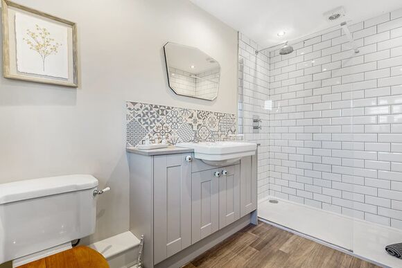 Thyme &ndash; First Floor - Woad Mill Barns, Boston