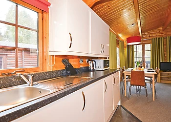 Log Cabin with Hot TubPet Friendly
