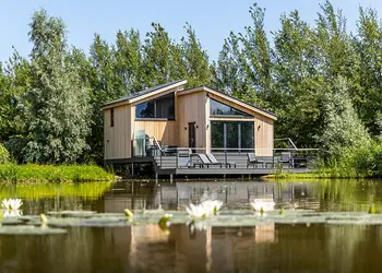 Woad Mill Lakeside Lodges, Boston